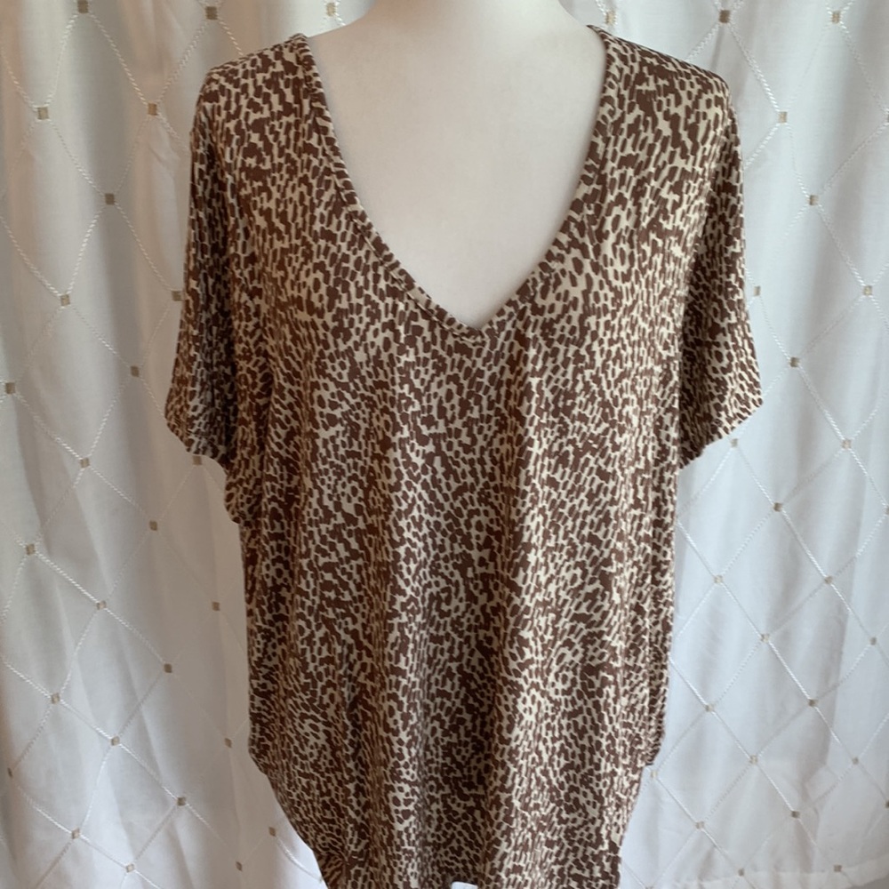 Brand new!  Old Navy luxe touch top - Picture 2 of 4